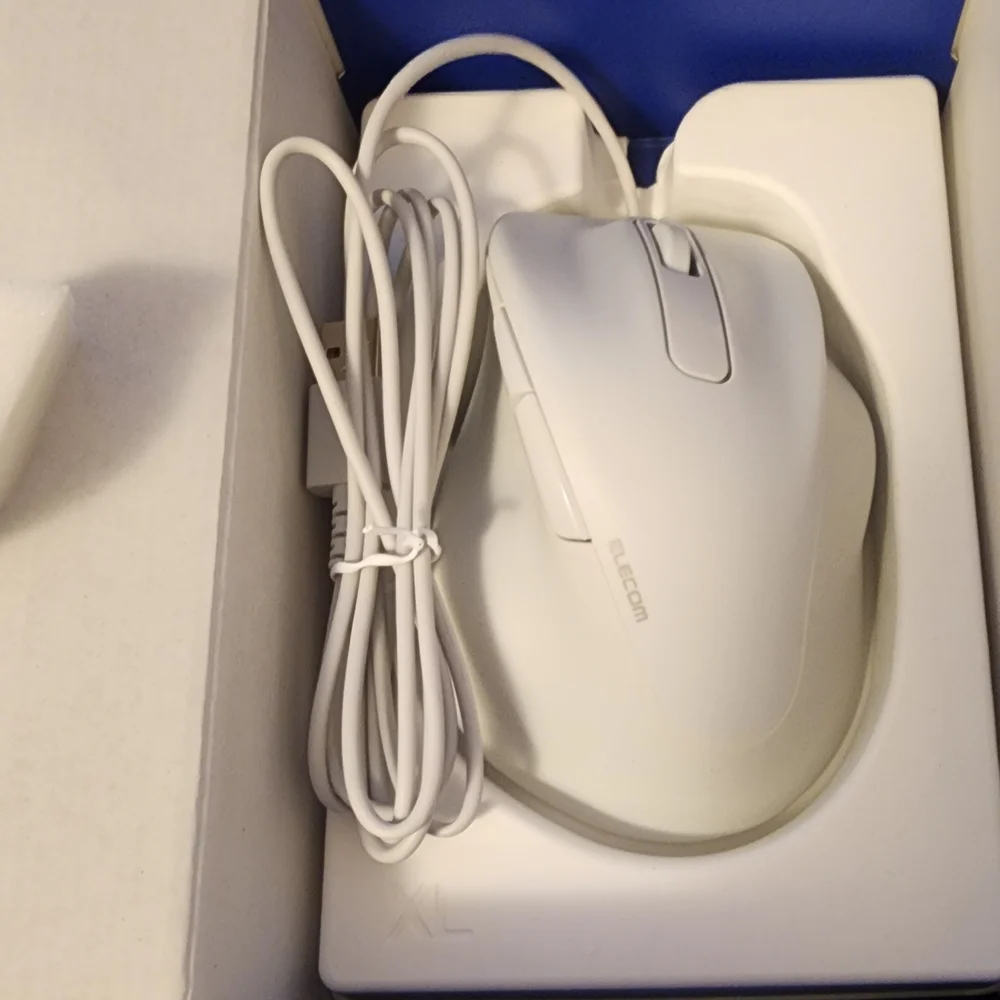 Ergonomic Wired USB Mouse - Lsize White